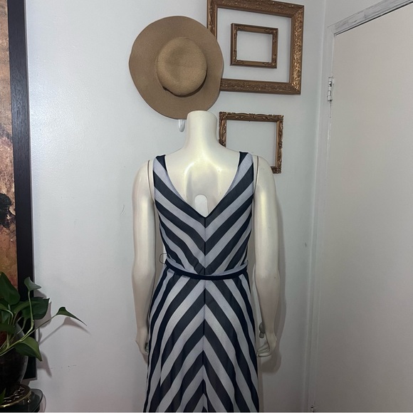 Tommy Bahama Women Blue White Chateau Stripe Midi Dress Size Small Belt A9 - Picture 10 of 10